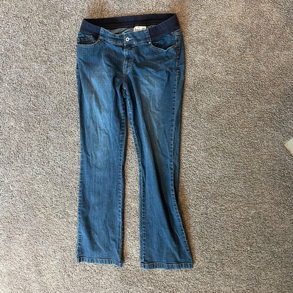 Lot of Seven Maternity Pants - Picture 2 of 16